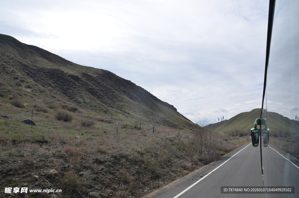 公路骑行 远山相伴