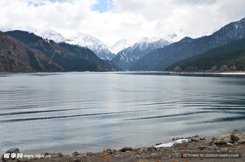 壮丽山水湖泊美景