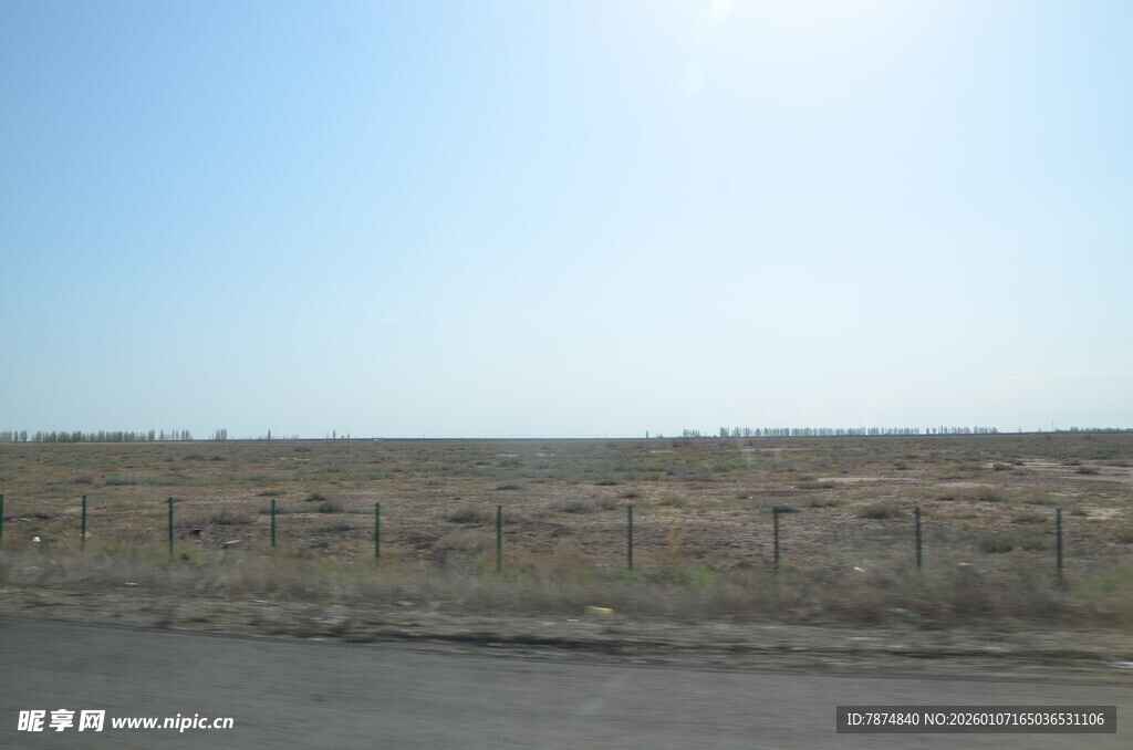 空旷原野道路景观