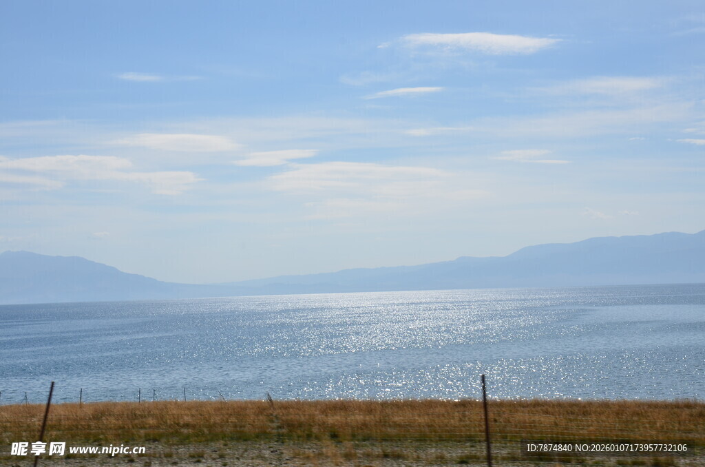 湖畔风光 辽阔天地美景