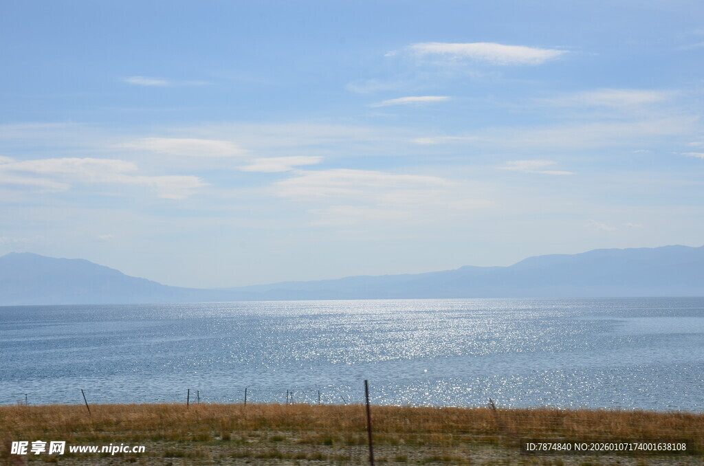 湖畔风光 辽阔天地美景