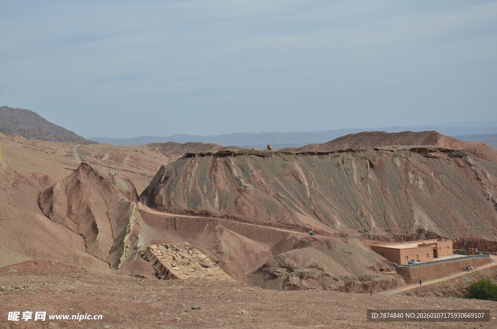 壮丽的荒漠山地景观
