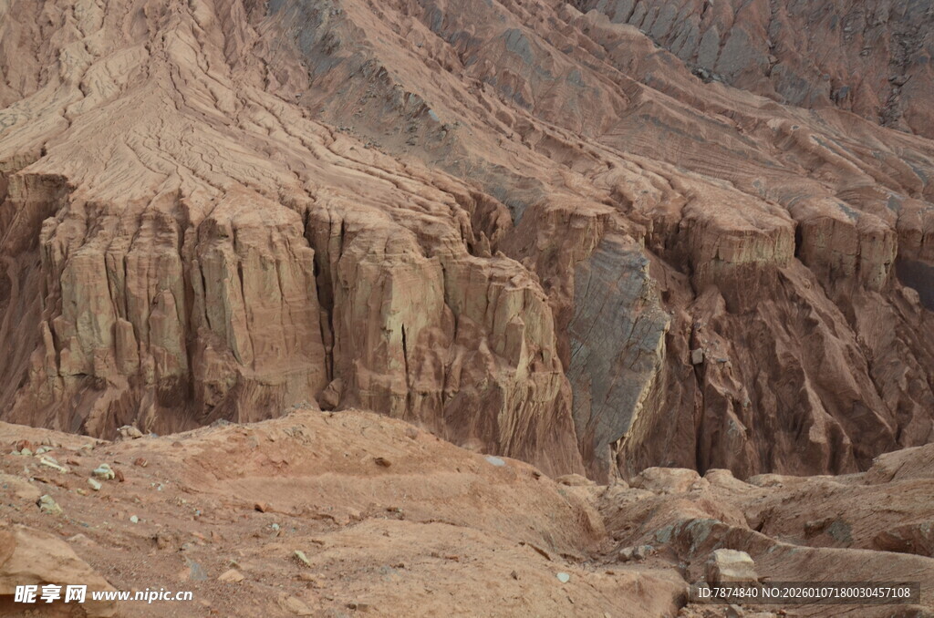 壮丽峡谷地貌景观