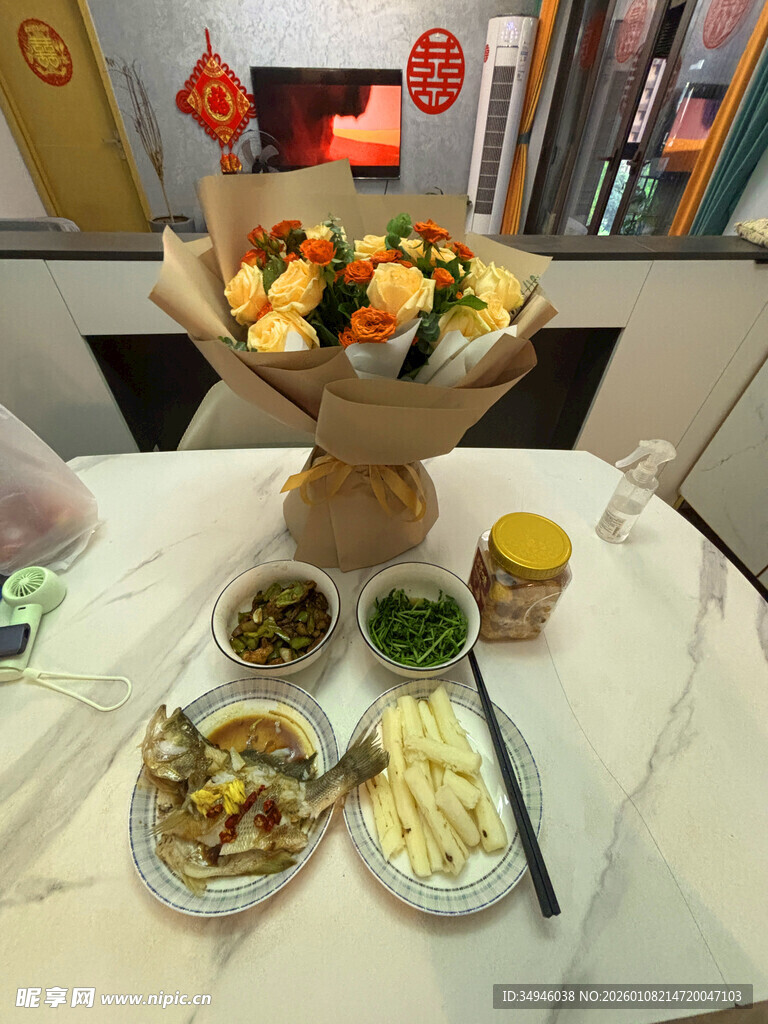 中式精美果盘与小吃组合