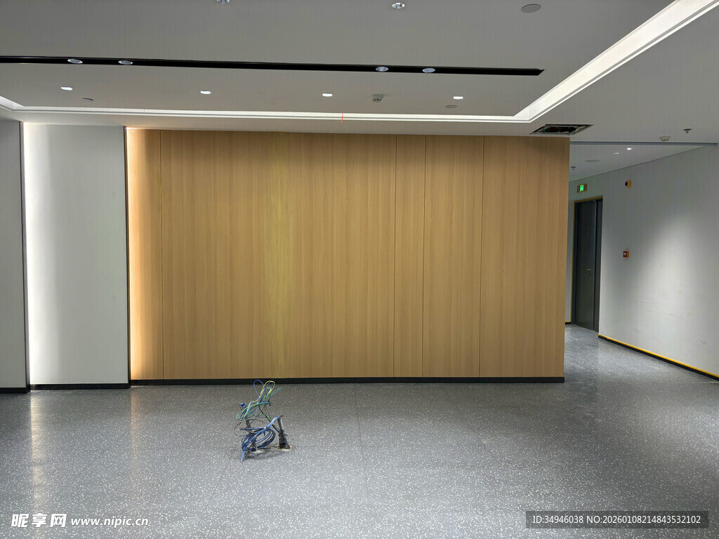 现代简约空旷室内空间