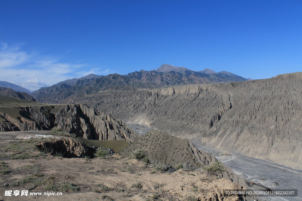 壮丽山地河谷景观