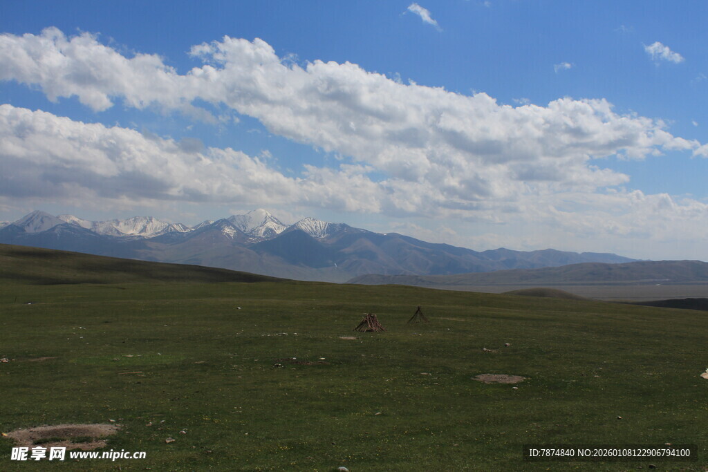 草原蓝天雪山壮美风光