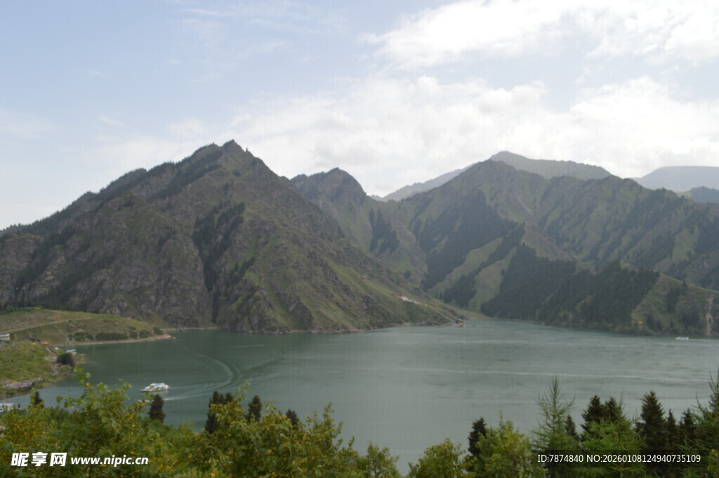 高山湖泊自然风光美景