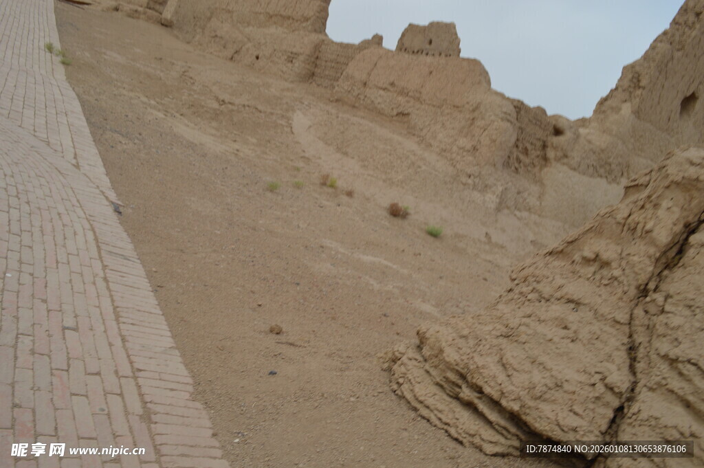 古老城墙遗迹 尽显沧桑