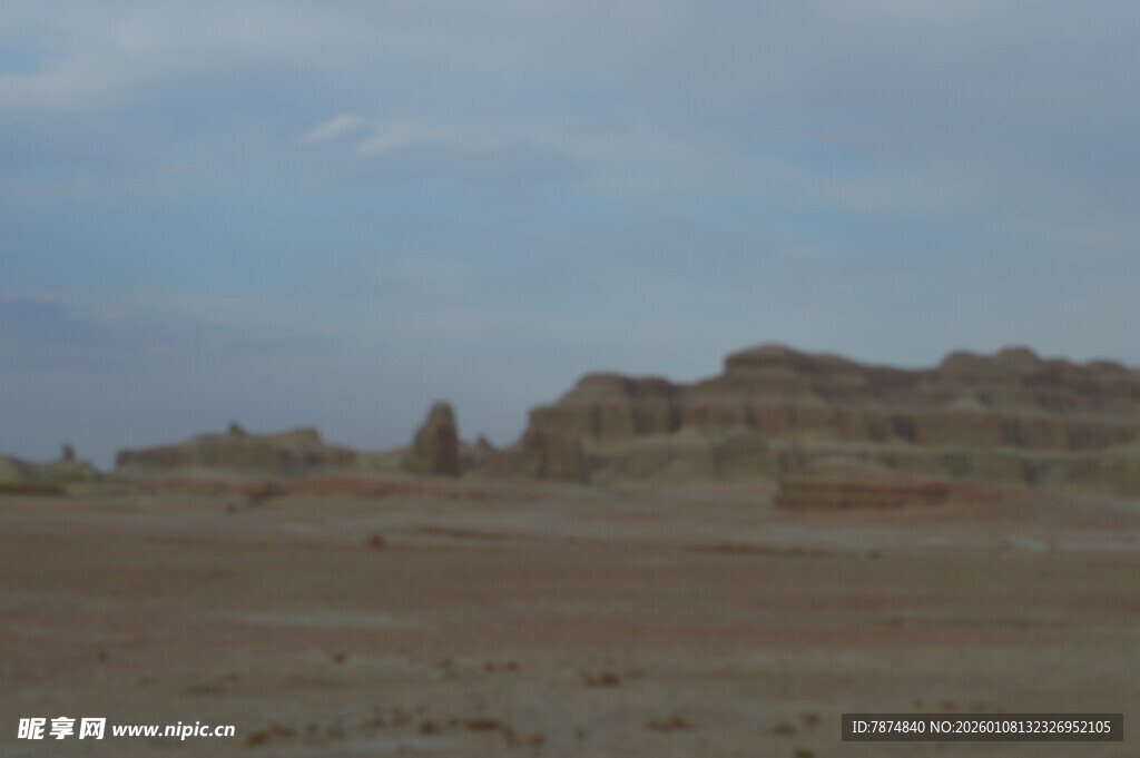 荒漠中的古老遗迹