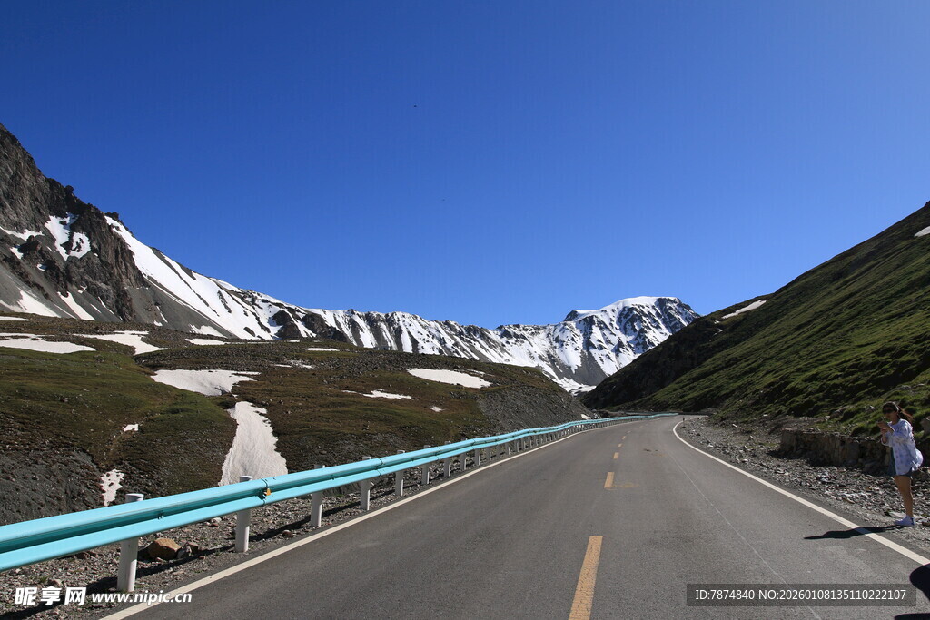 雪山公路美景