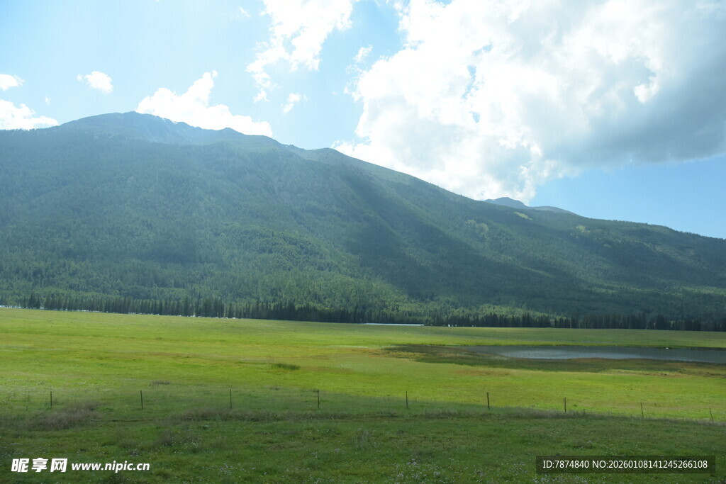 青山绿野间的自然美景