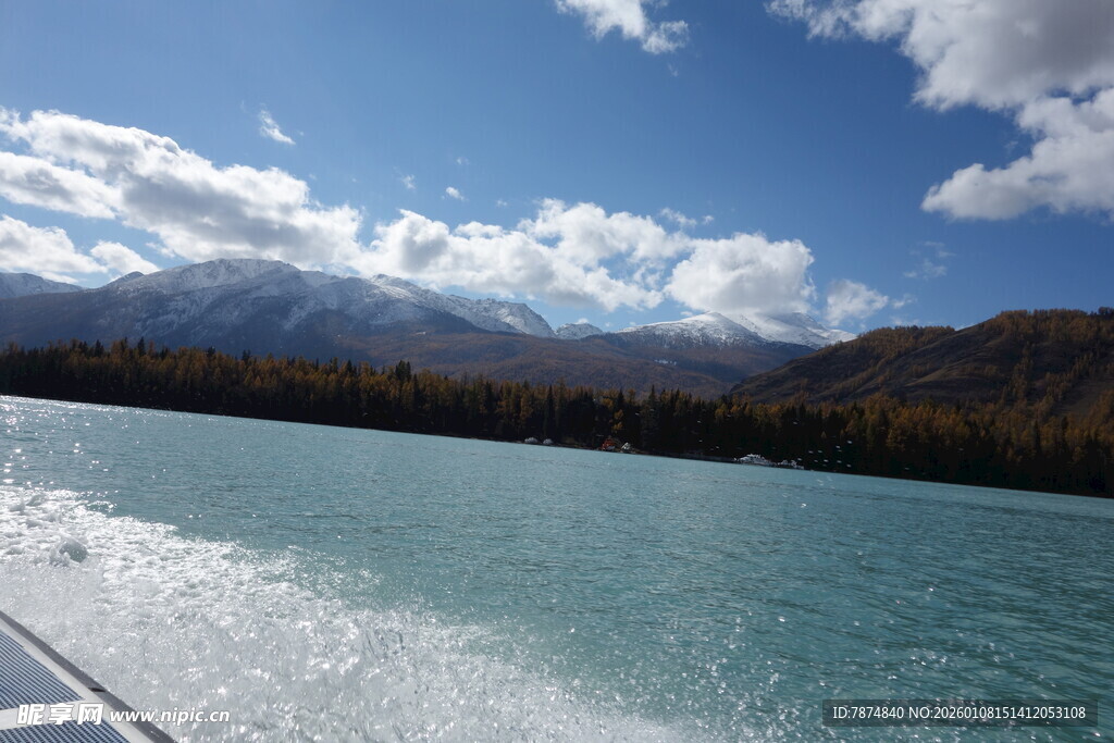 湖畔美景 蓝天白云青山绿水