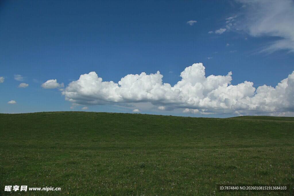 草原蓝天 白云悠悠