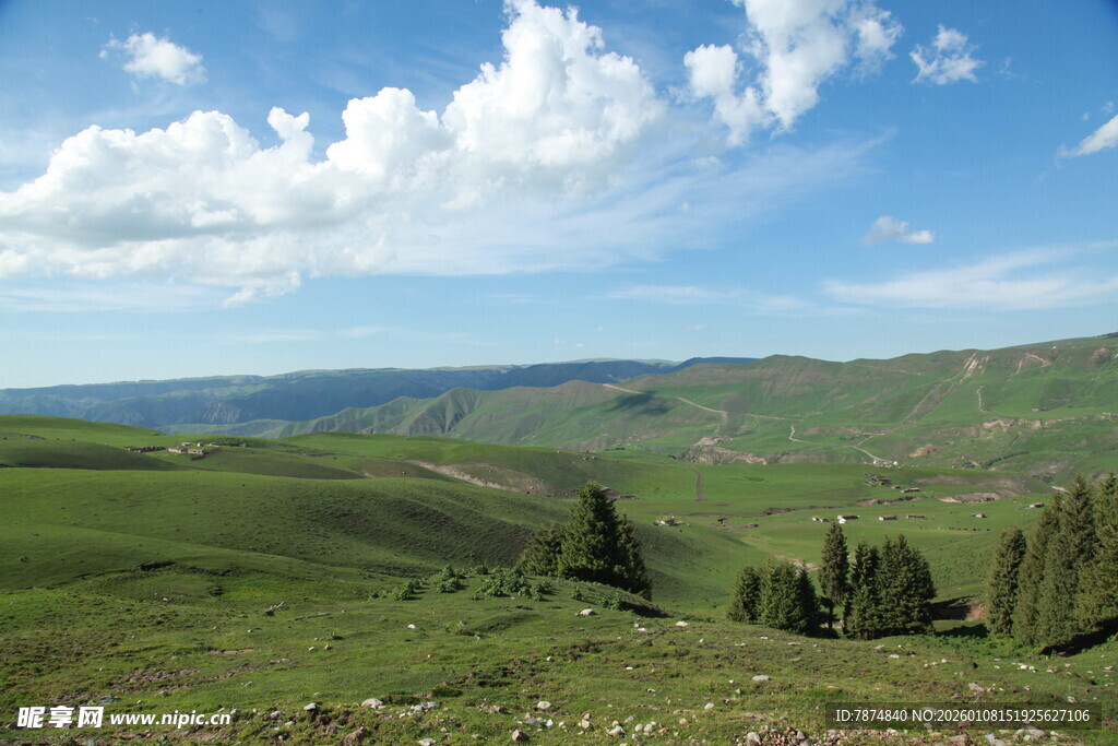 山间绿野 蓝天白云美景