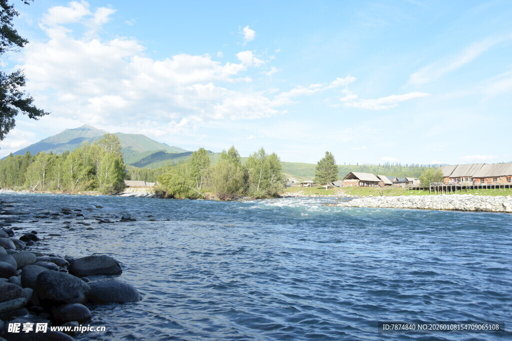 河畔风光 远山近水景色美