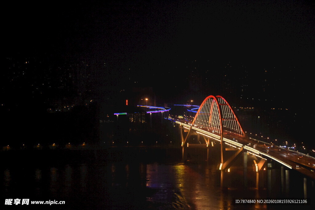 夜晚璀璨灯光下的桥梁