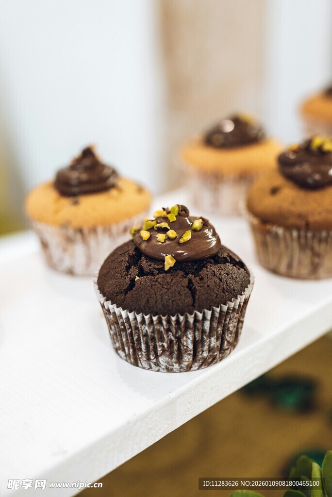 美味巧克力纸杯蛋糕