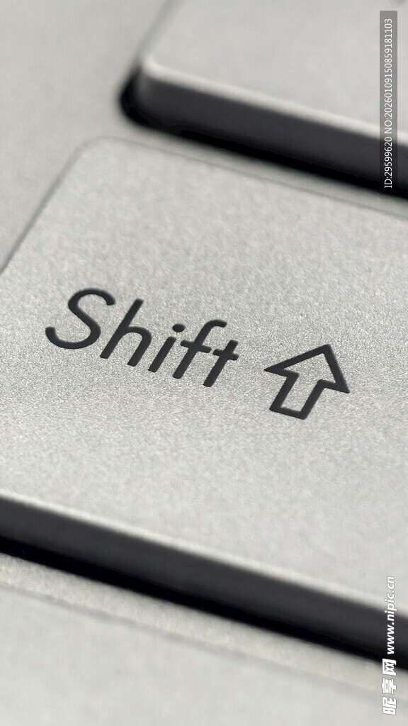 电脑键盘上的Shift键
