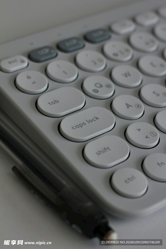 圆形按键键盘特写