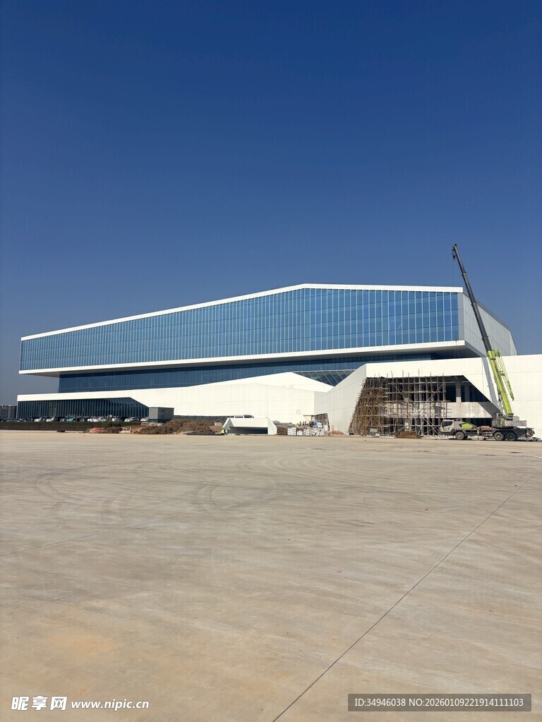 现代风格大型工业建筑