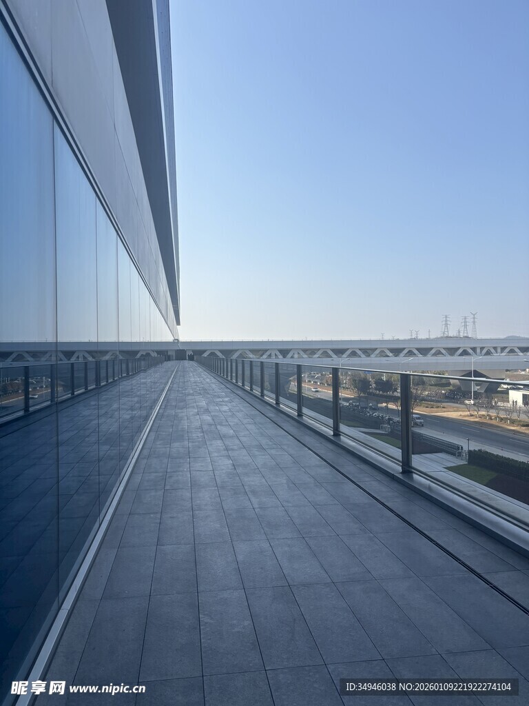 现代建筑露天观景平台