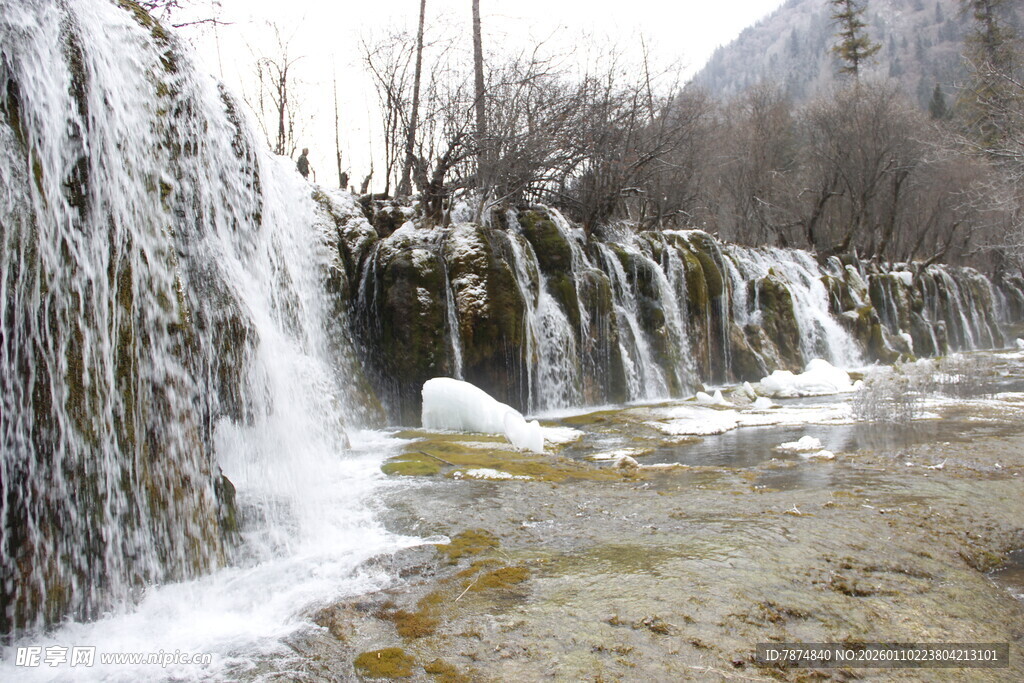 冬日冰瀑景观