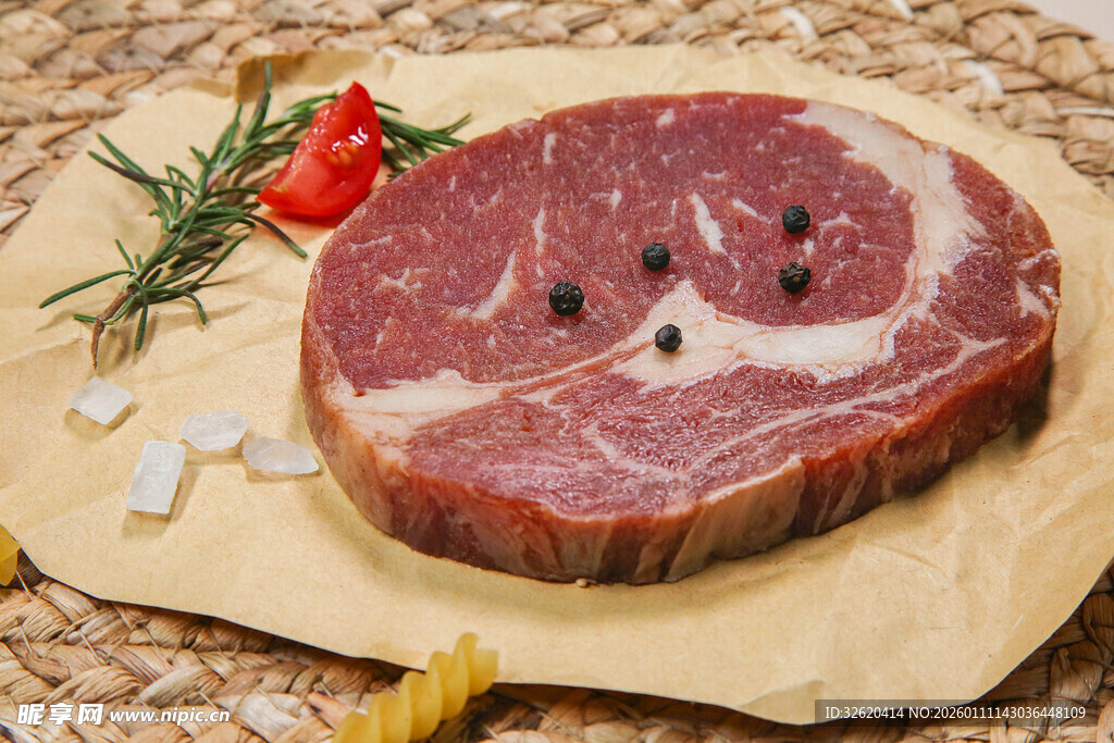 新鲜生牛排