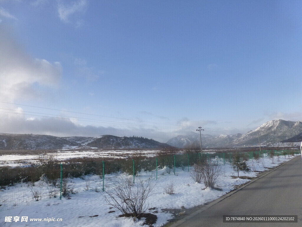 冬日雪景公路风光