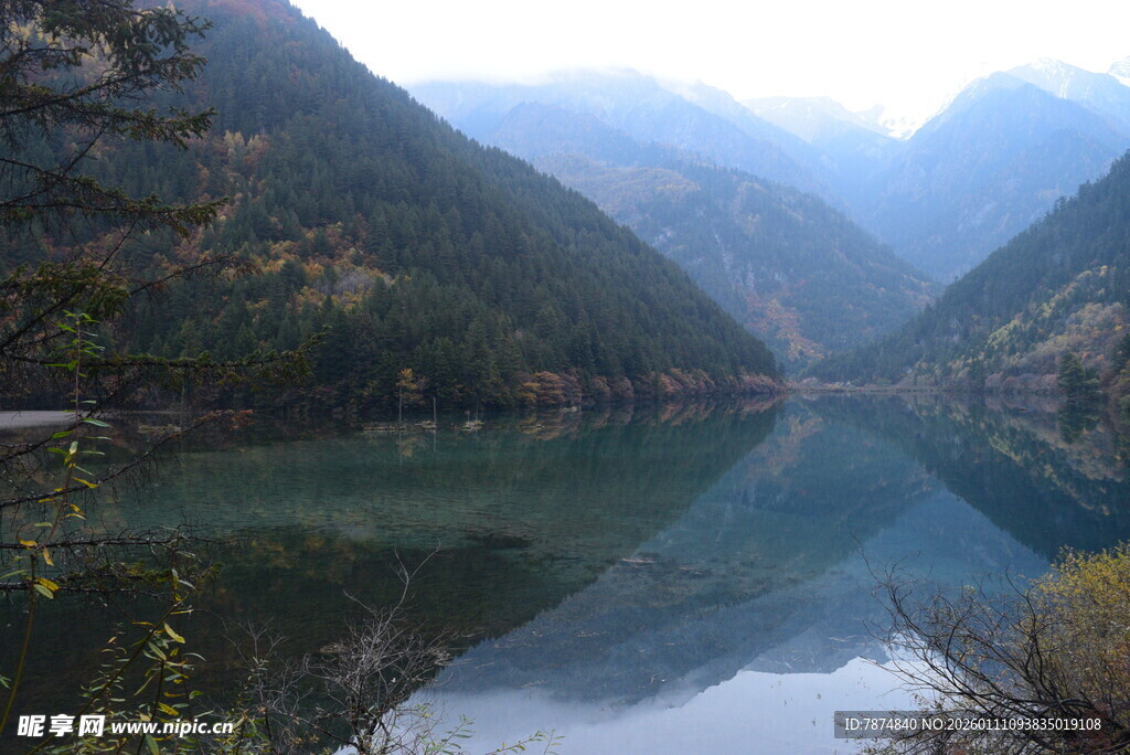 宁静山水湖景自然风光