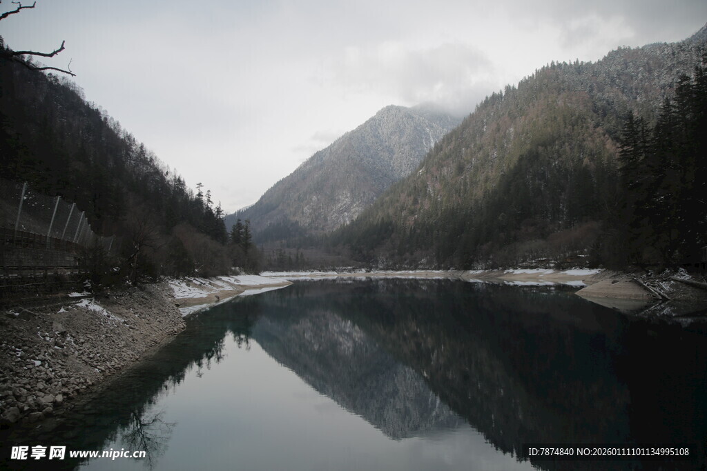 宁静山水湖景自然风光