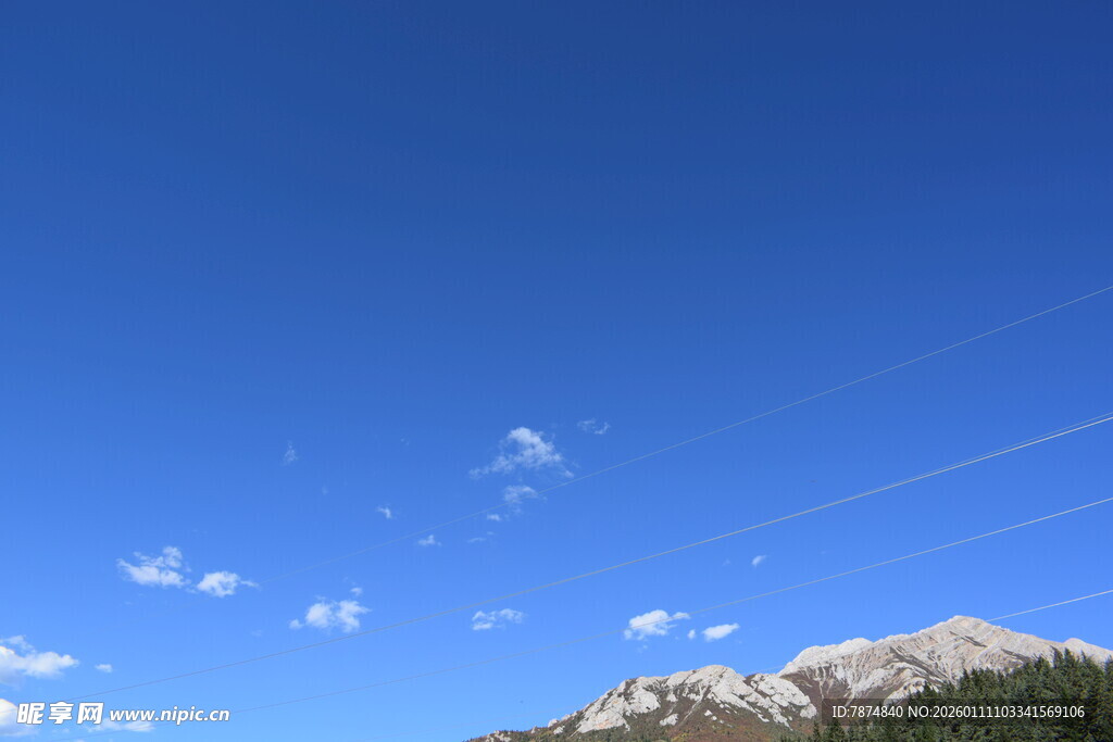 蓝天远山 纯净自然景致