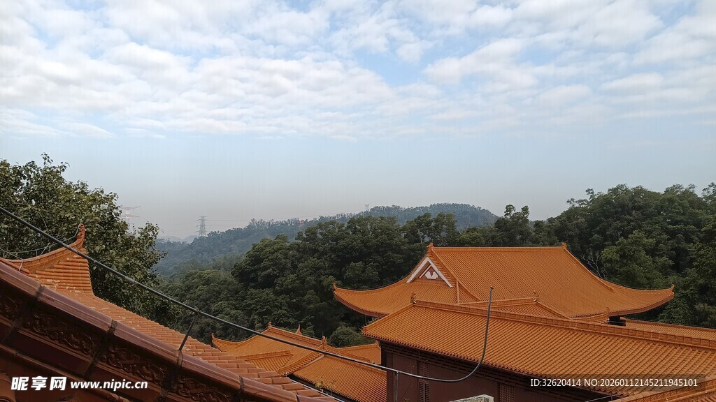 中式古建筑屋顶风景