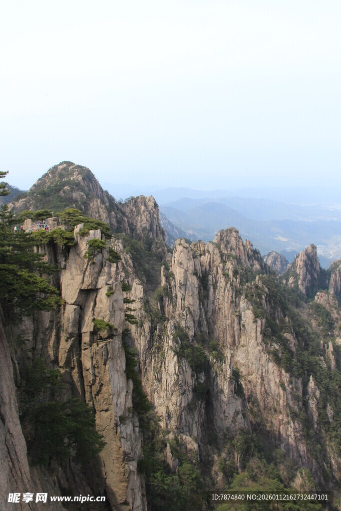 壮丽黄山奇峰景观