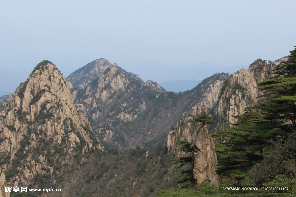 壮丽山景 尽显自然之美