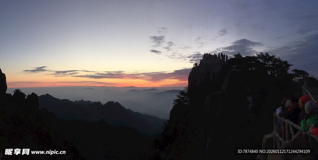 山顶观绝美日落景色