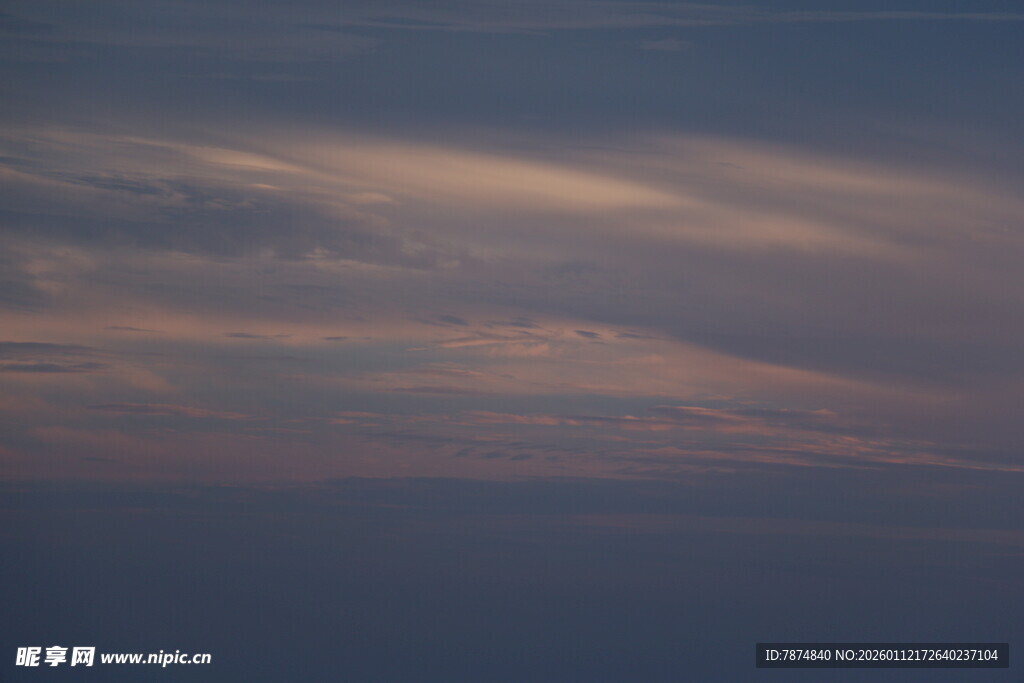 天空中的绚丽云彩
