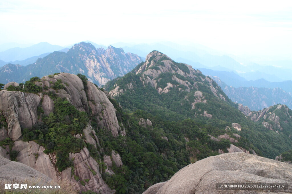 壮丽山景 尽显自然之美