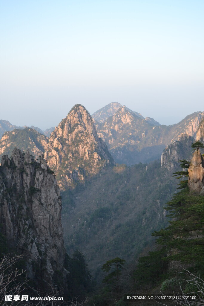 壮丽山景 尽显自然之美