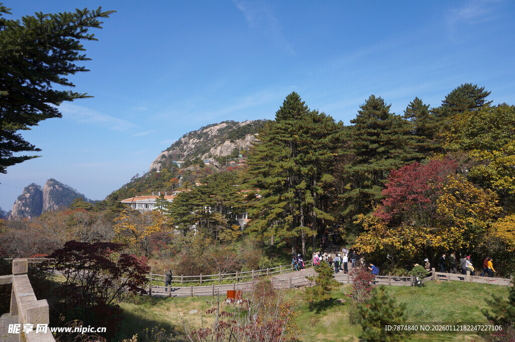 山间秀丽景致 多彩秋景