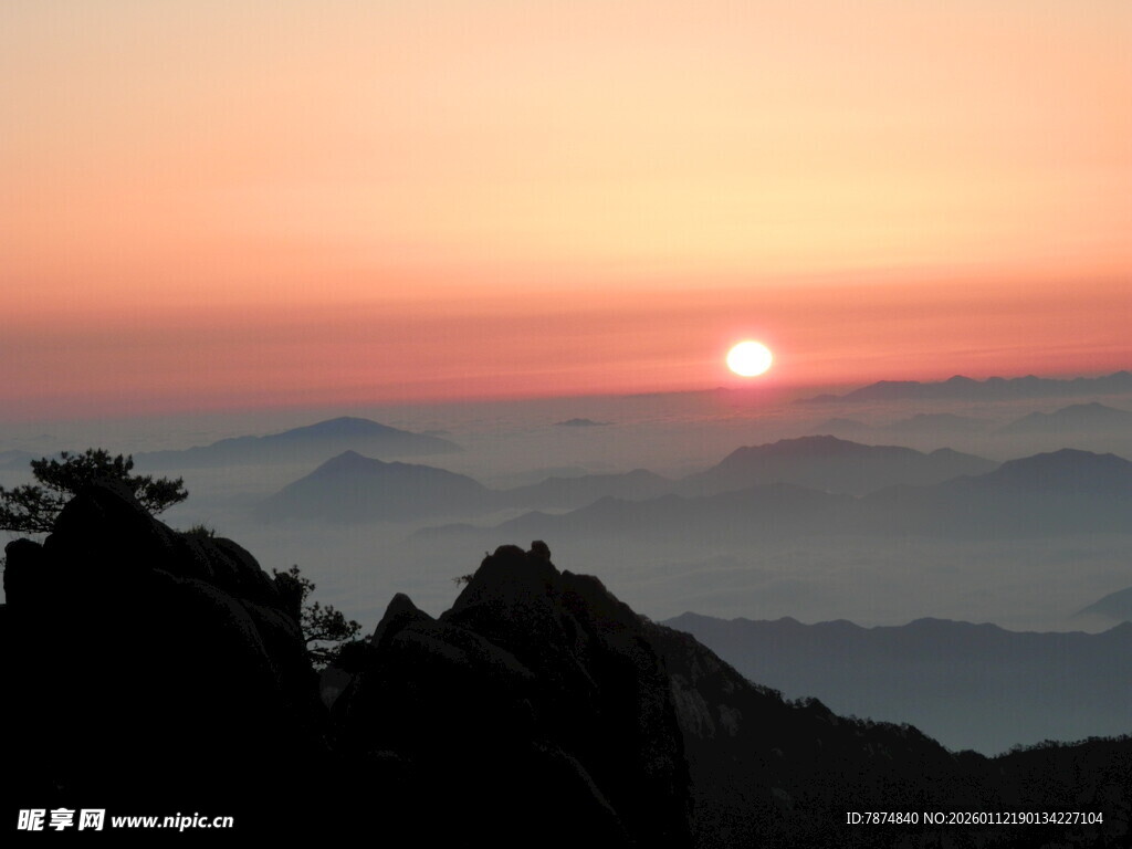 黄山日出云海壮丽景观
