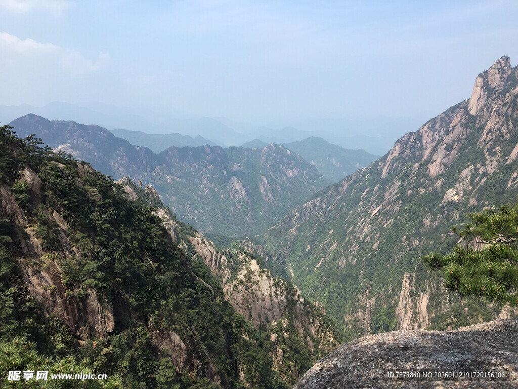 壮丽山景 尽显自然之美