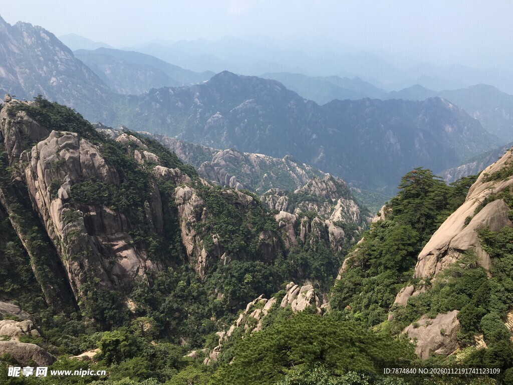 壮丽山景 尽显自然之美