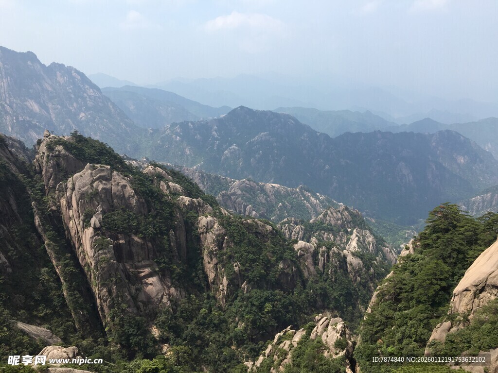壮丽山景 奇峰罗列