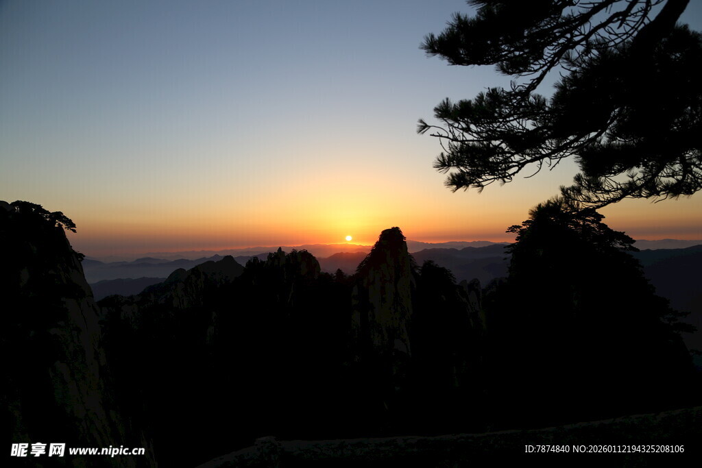 黄山日落美景