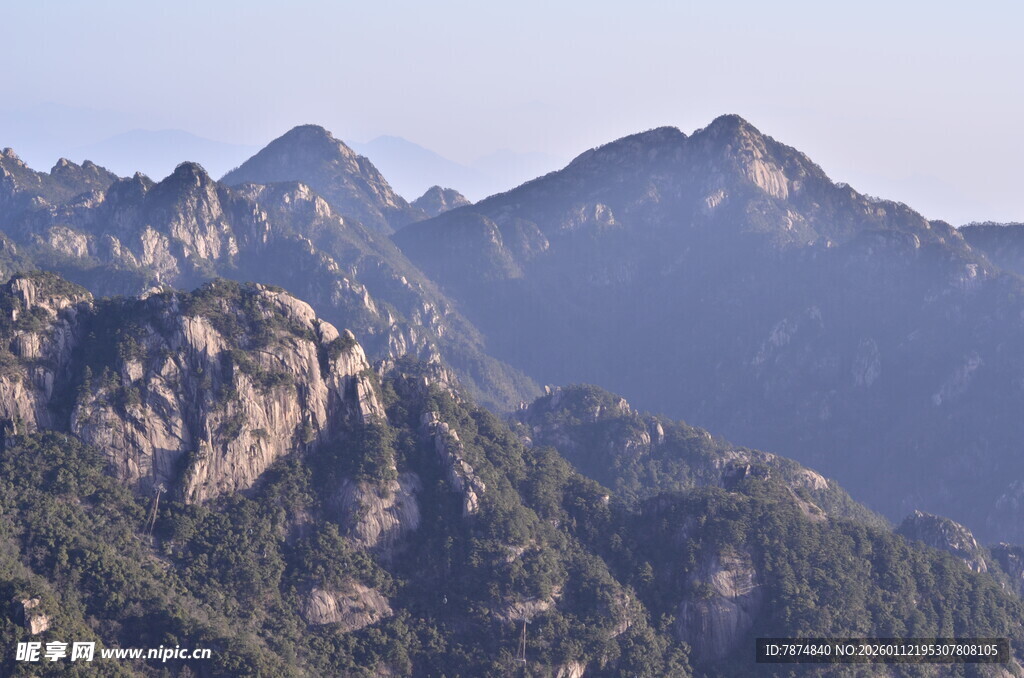 壮丽山景 尽显自然之美