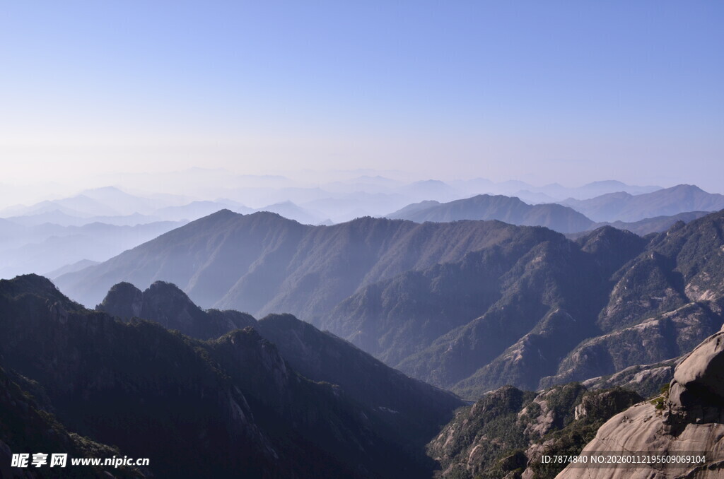 壮丽山景 远山近峰皆如画