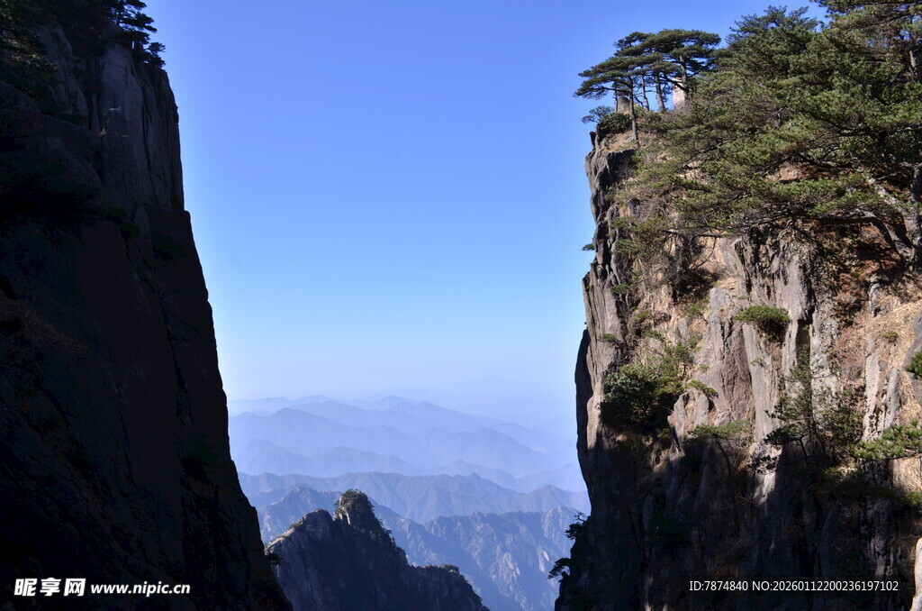 壮丽黄山奇峰景观