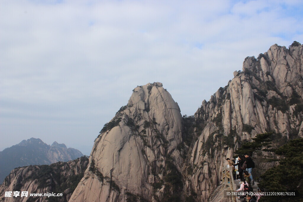 巍峨黄山奇峰景观