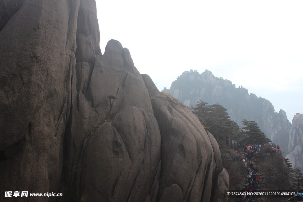 巍峨黄山奇峰景观